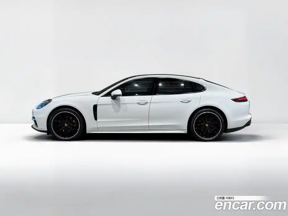 Porsche Panamera 2020 3.0 Автомат в Москве № 165890, фото 1