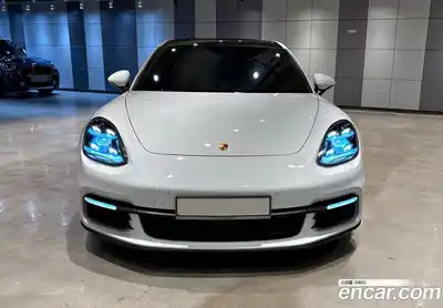 Porsche Panamera 2020 3.0 Автомат в Москве № 165890, миниатюра 4