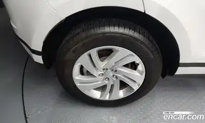 Land Rover Range-Rover Evoque 2024 2.0 Автомат в Москве № 165957, миниатюра 11