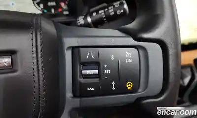 Land Rover Defender 2024 3.0 Автомат в Москве № 166103, миниатюра 12