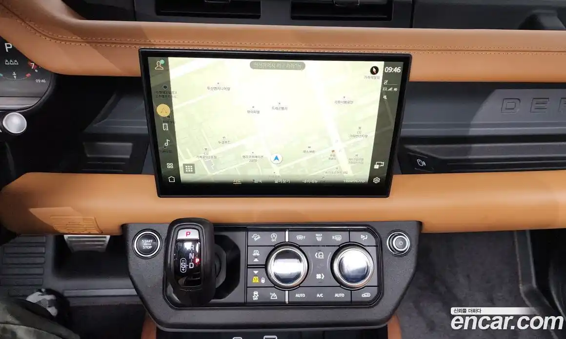 Land Rover Defender 2024 3.0 Автомат в Москве № 166103, фото 18