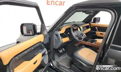 Land Rover Defender 2024 3.0 Автомат в Москве № 166103, миниатюра 3