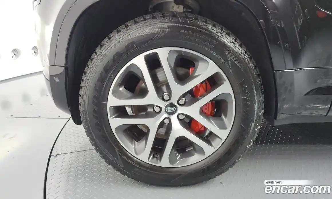 Land Rover Defender 2024 3.0 Автомат в Москве № 166103, фото 10