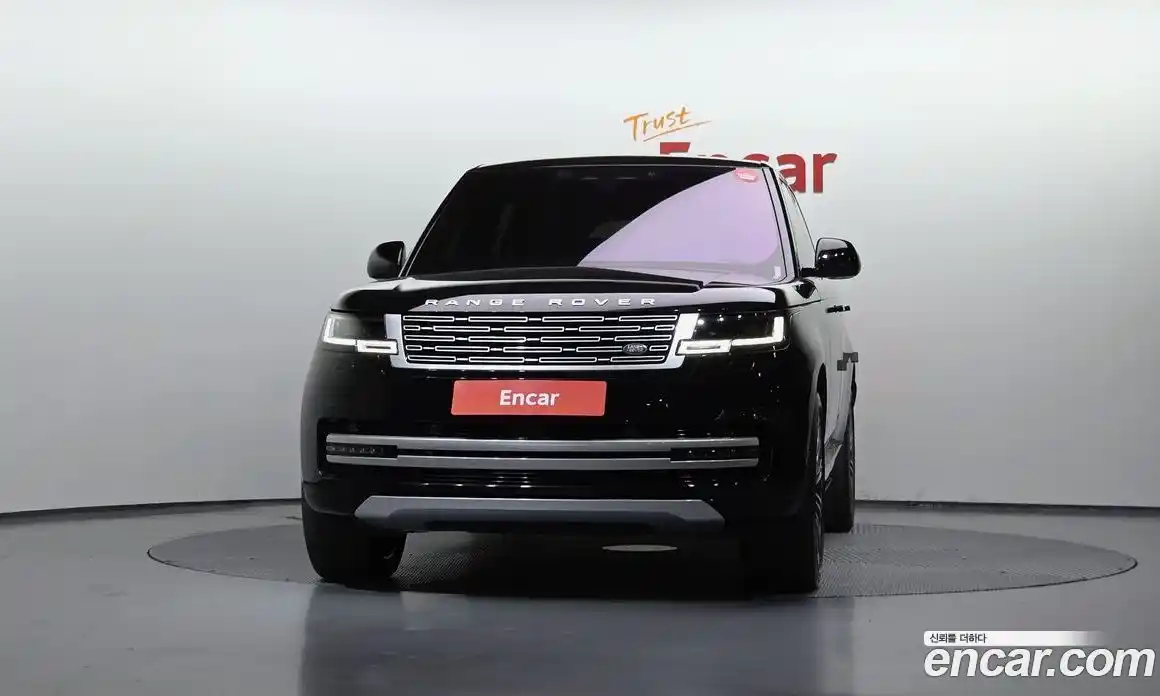 Land Rover Range-Rover 2023 4.4 Автомат в Москве № 166143, фото 3