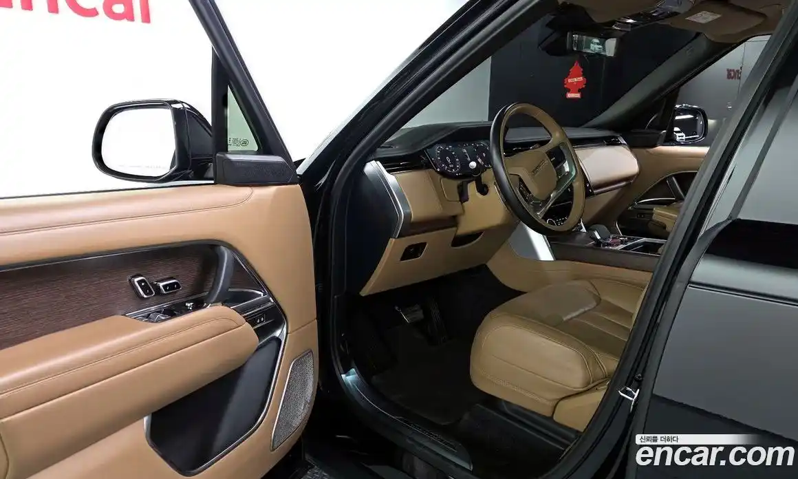 Land Rover Range-Rover 2023 4.4 Автомат в Москве № 166143, фото 10