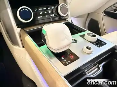 Land Rover Range-Rover 2023 4.4 Автомат в Москве № 166726, миниатюра 9