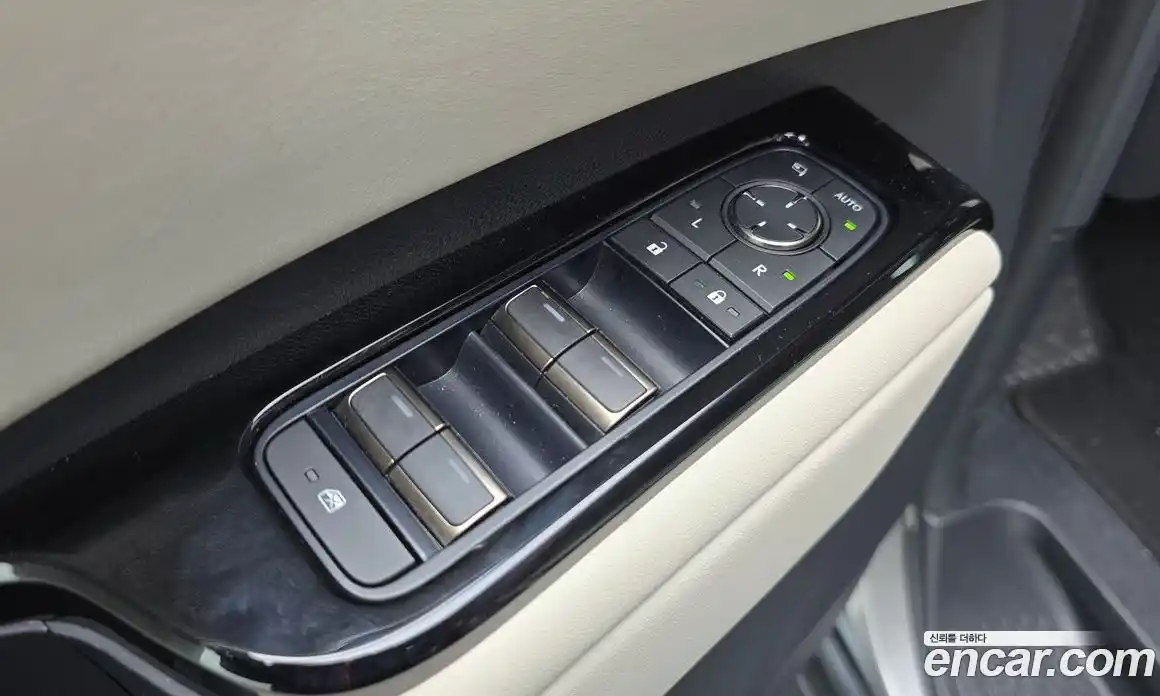 Lexus LM 2025 2.4 Автомат в Москве № 167991, фото 14