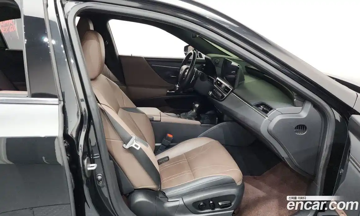 Lexus ES 2022 2.5 Автомат в Москве № 168228, фото 11