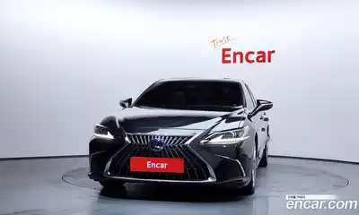 Lexus ES 2022 2.5 Автомат в Москве № 168228, миниатюра 3