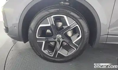 Volkswagen Touareg 2024 3.0 Автомат в Москве № 168418, миниатюра 4