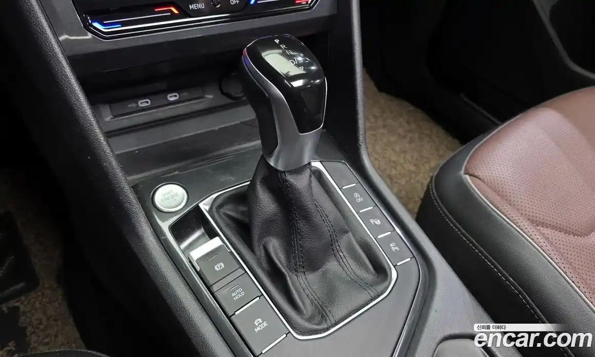 Volkswagen Tiguan 2023 2.0 Автомат в Москве № 168719, фото 11