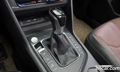 Volkswagen Tiguan 2023 2.0 Автомат в Москве № 168719, миниатюра 11