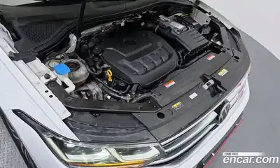 Volkswagen Tiguan 2023 2.0 Автомат в Москве № 168719, миниатюра 12