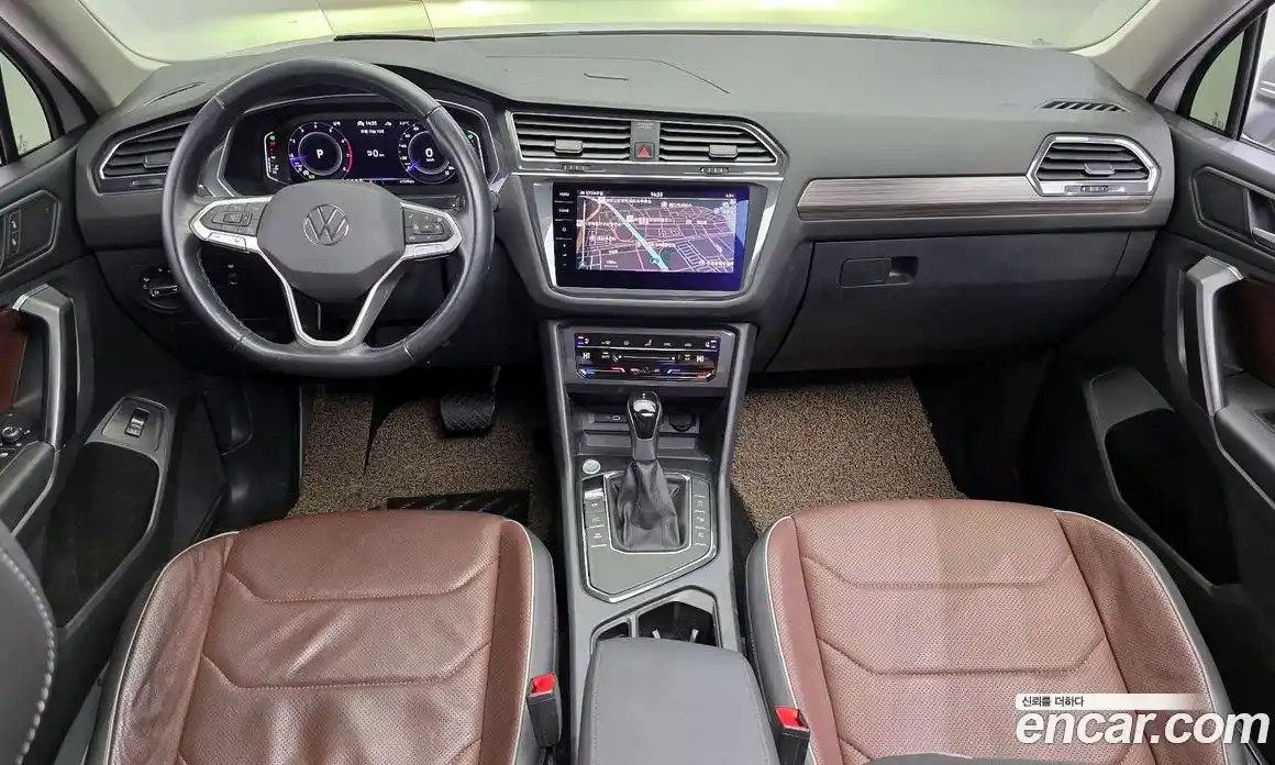 Volkswagen Tiguan 2023 2.0 Автомат в Москве № 168719, фото 17