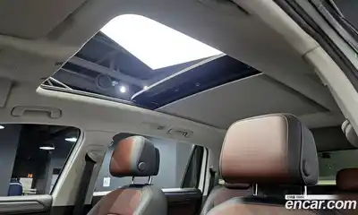 Volkswagen Tiguan 2023 2.0 Автомат в Москве № 168719, миниатюра 4