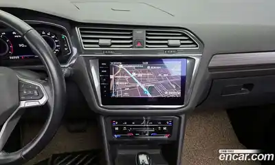 Volkswagen Tiguan 2023 2.0 Автомат в Москве № 168719, миниатюра 6