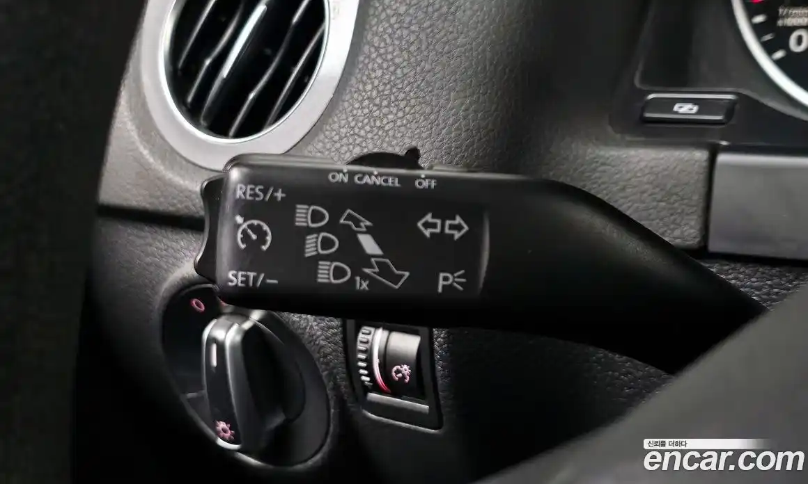 Volkswagen Tiguan 2012 2.0 Автомат в Москве № 168947, фото 13