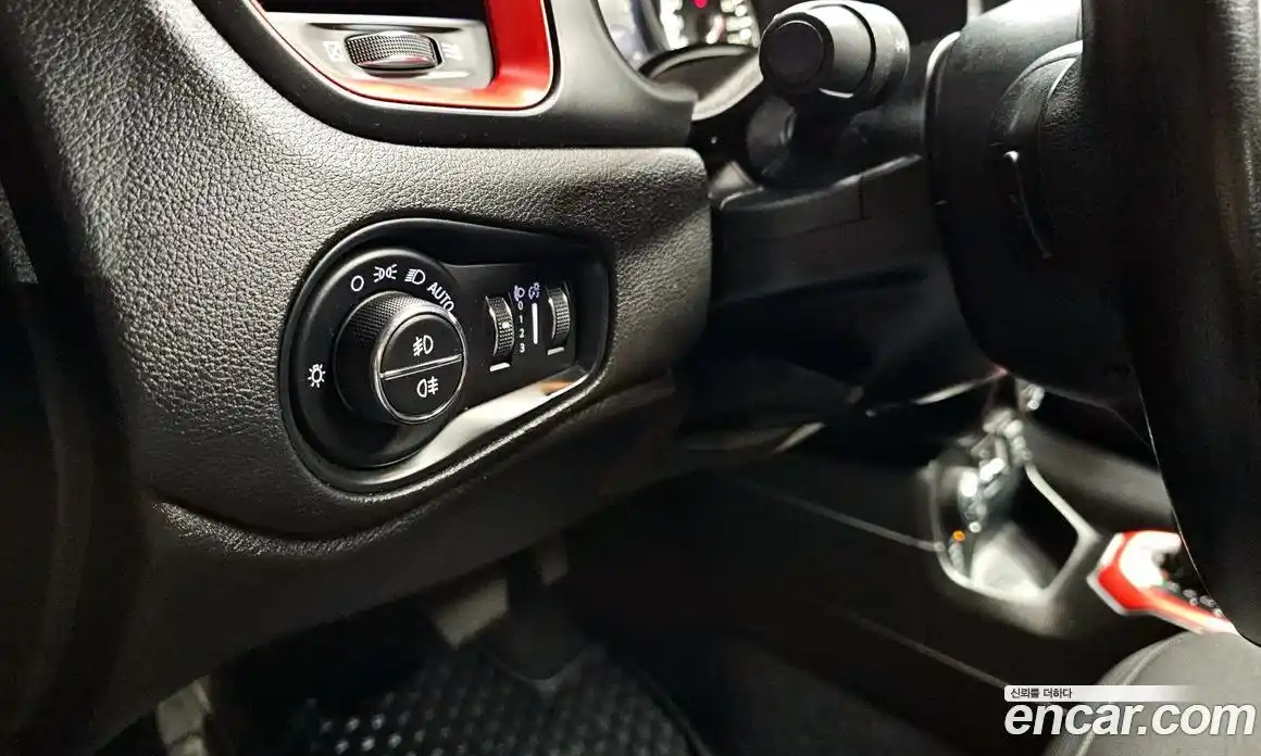 Jeep Renegade 2017 2.0 Автомат в Москве № 169727, фото 13