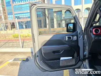 Jeep Wrangler 2023 2.0 Автомат в Москве № 169951, миниатюра 12