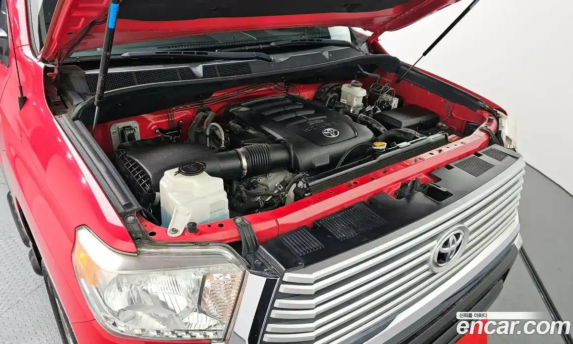 Toyota Tundra 2015 5.7 Автомат в Москве № 170246, фото 6