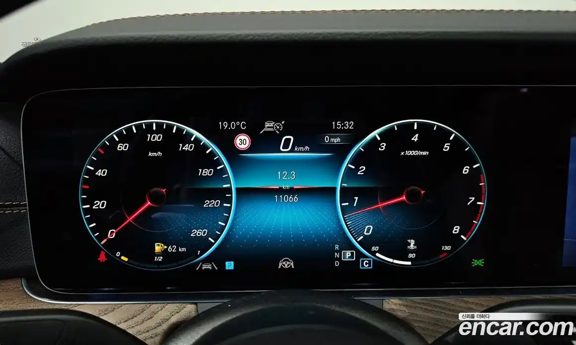 Mercedes-Benz E-Class 2023 2.0 Автомат в Москве № 171228, фото 8