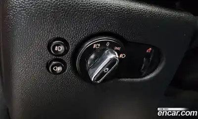 Mini Cooper Convertible 2020 1.5 Автомат в Москве № 185465, миниатюра 11