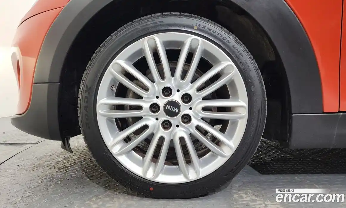 Mini Cooper Convertible 2020 1.5 Автомат в Москве № 185465, фото 14