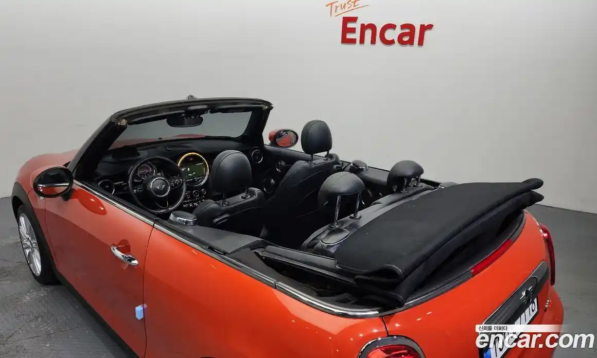 Mini Cooper Convertible 2020 1.5 Автомат в Москве № 185465, фото 6