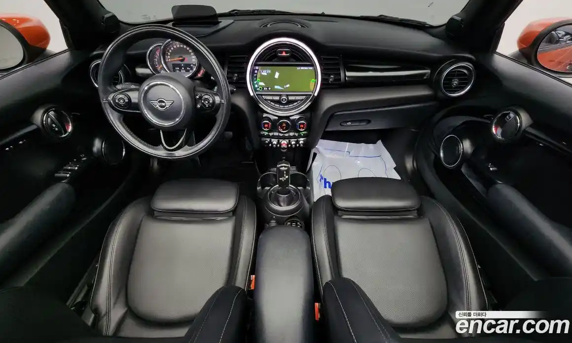 Mini Cooper Convertible 2020 1.5 Автомат в Москве № 185465, фото 10
