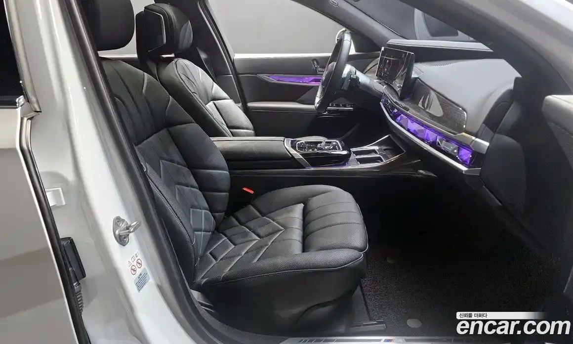BMW 7-Series 2024 3.0 Автомат в Москве № 187717, фото 15