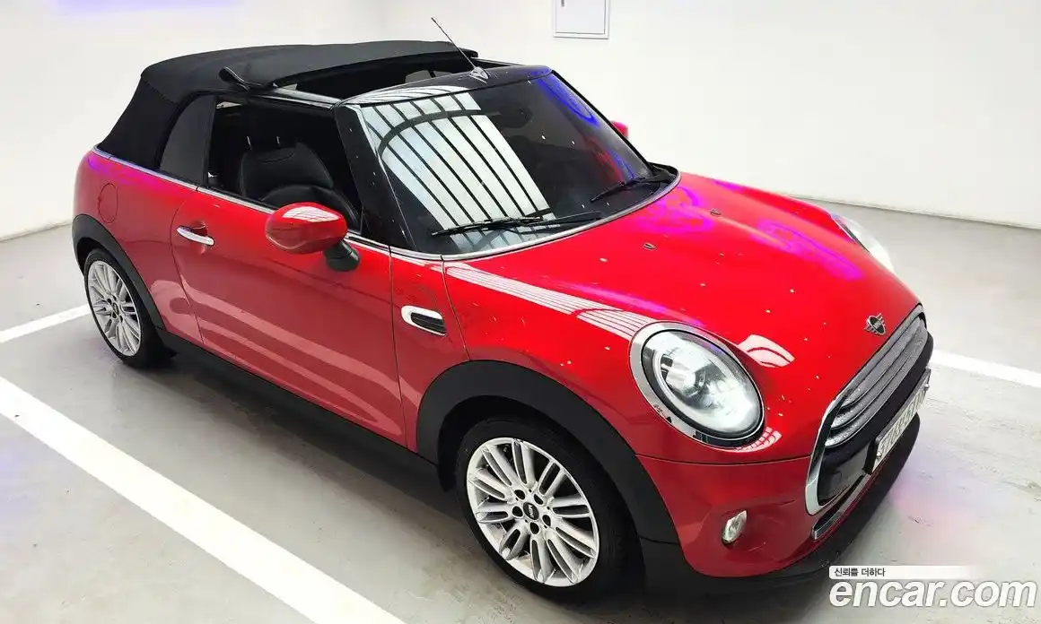 Mini Cooper Convertible 2020 1.5 Автомат в Москве № 189425, фото 12