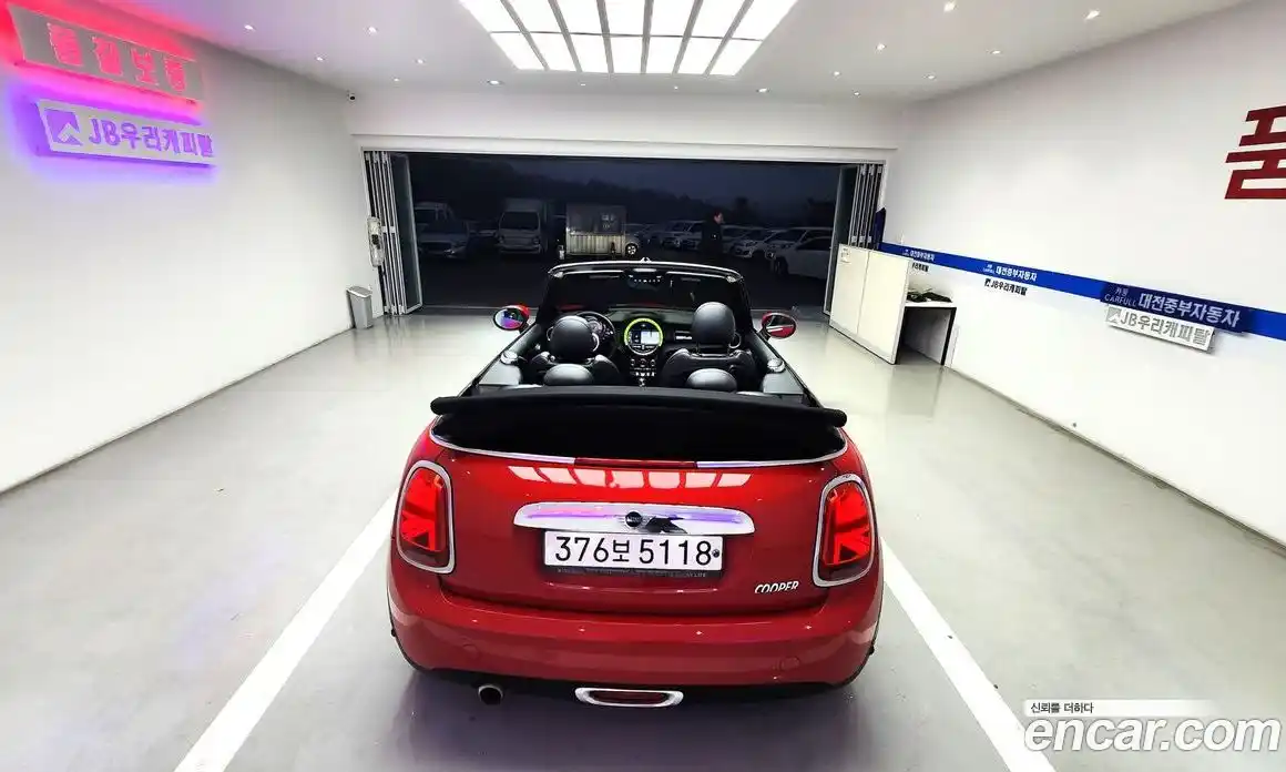 Mini Cooper Convertible 2020 1.5 Автомат в Москве № 189425, фото 5