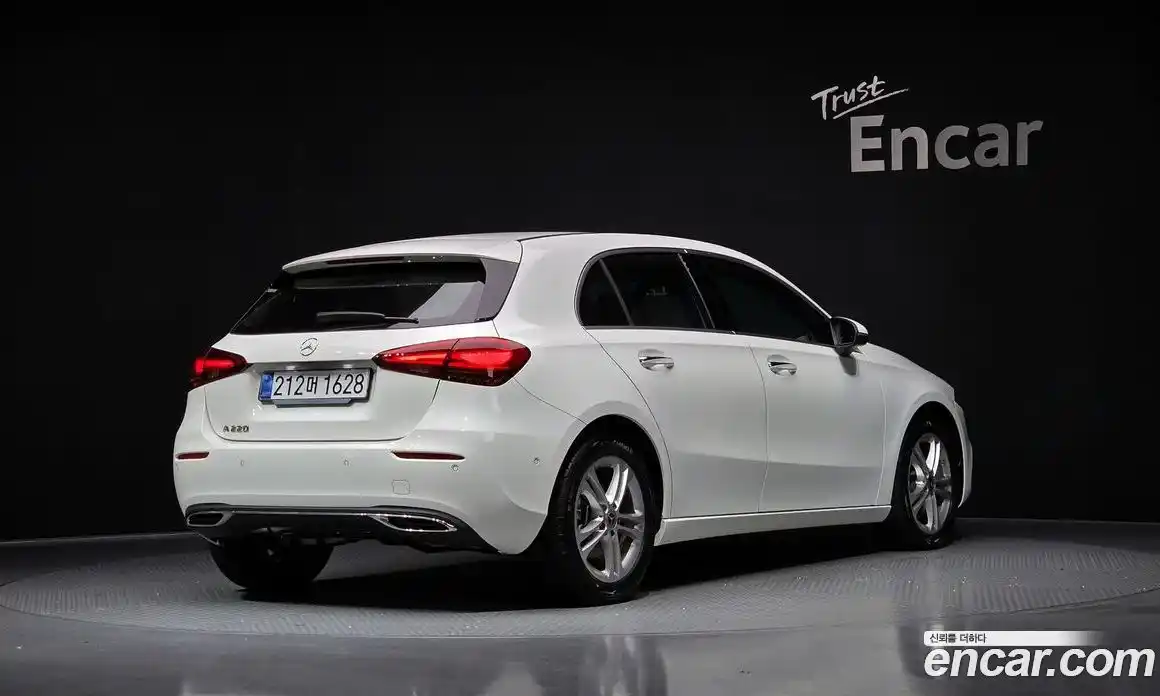 Mercedes-Benz A-Class 2025 2.0 Автомат в Москве № 193632, фото 17