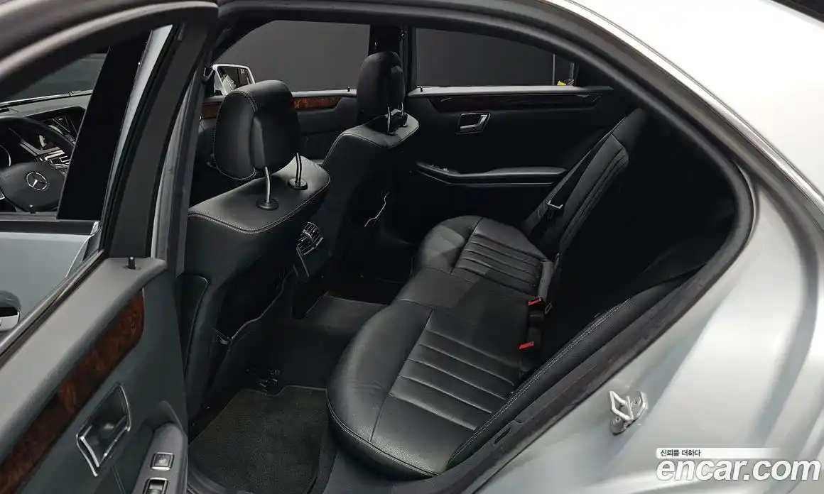 Mercedes-Benz E-Class 2014 3.5 Автомат в Москве № 194290, фото 12