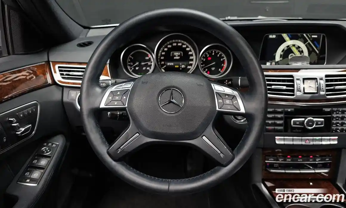 Mercedes-Benz E-Class 2014 3.5 Автомат в Москве № 194290, фото 13