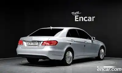 Mercedes-Benz E-Class 2014 3.5 Автомат в Москве № 194290, миниатюра 2