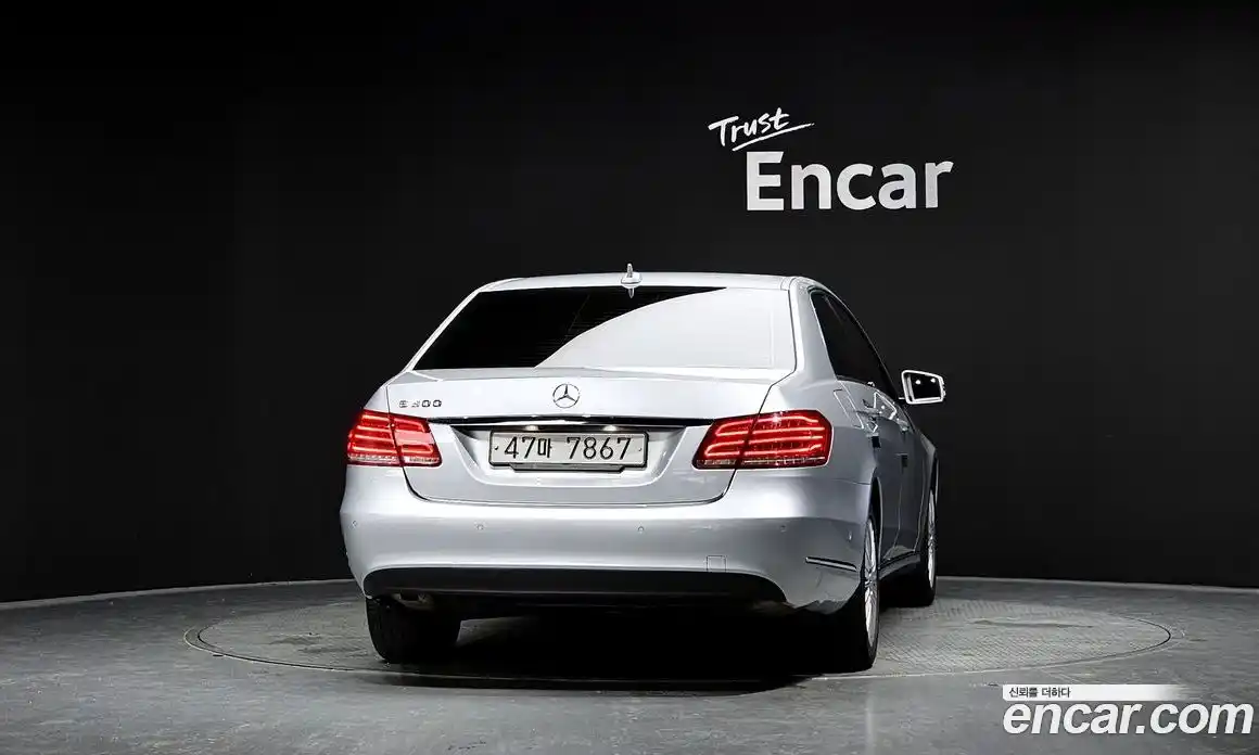 Mercedes-Benz E-Class 2014 3.5 Автомат в Москве № 194290, фото 4