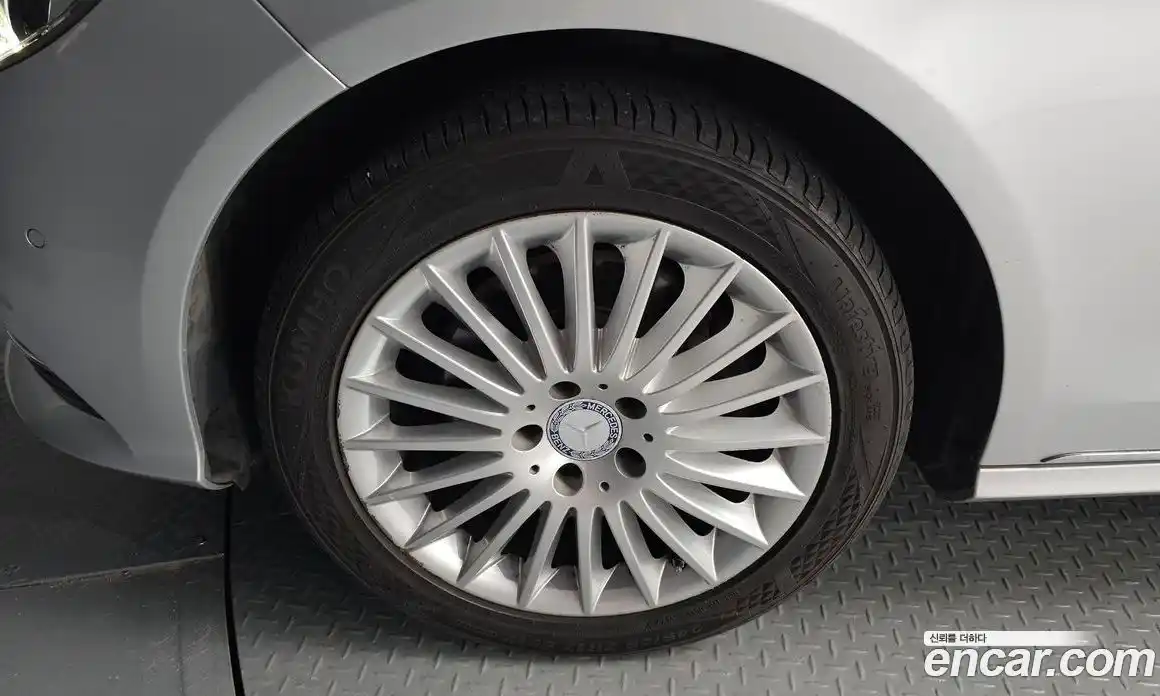 Mercedes-Benz E-Class 2014 3.5 Автомат в Москве № 194290, фото 5