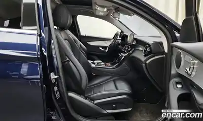 Mercedes-Benz GLC-Class 2018 2.1 Автомат в Москве № 194588, миниатюра 11