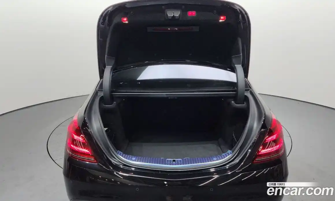 Mercedes-Benz S-Class 2019 4.0 Автомат в Москве № 195040, фото 3