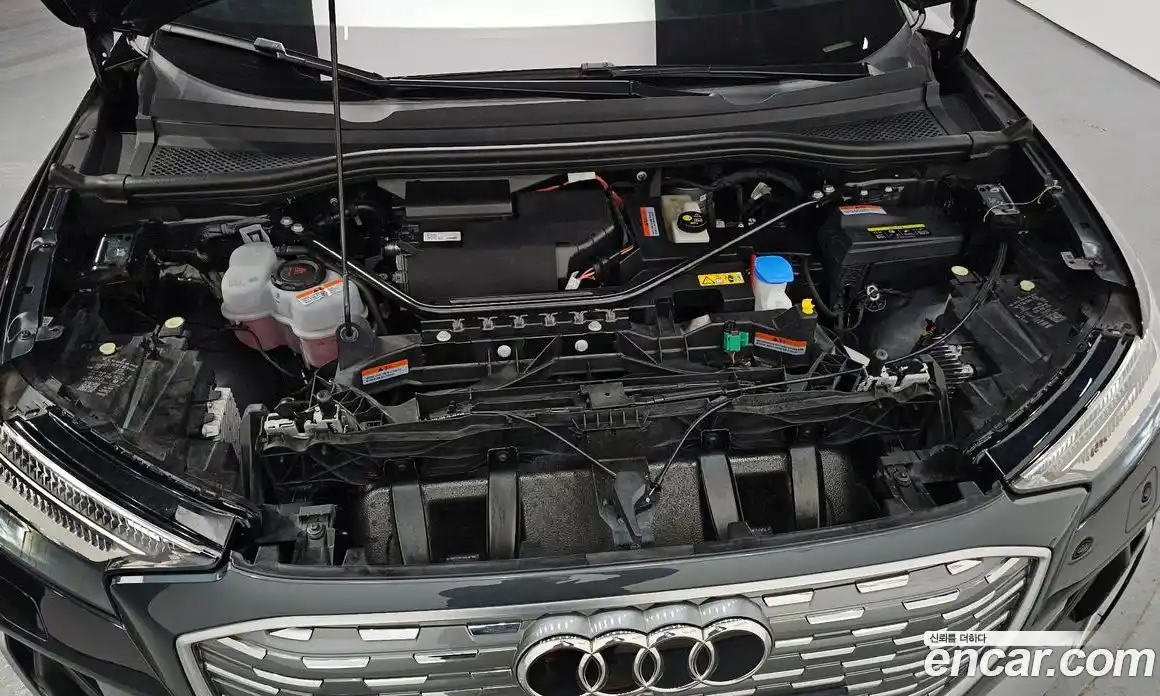 Audi Q4 e-tron 2023 0.2 Автомат в Москве № 195879, фото 6