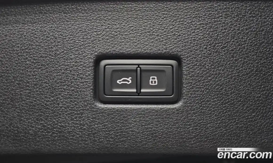 Audi Q8 2023 3.0 Автомат в Москве № 196025, фото 19