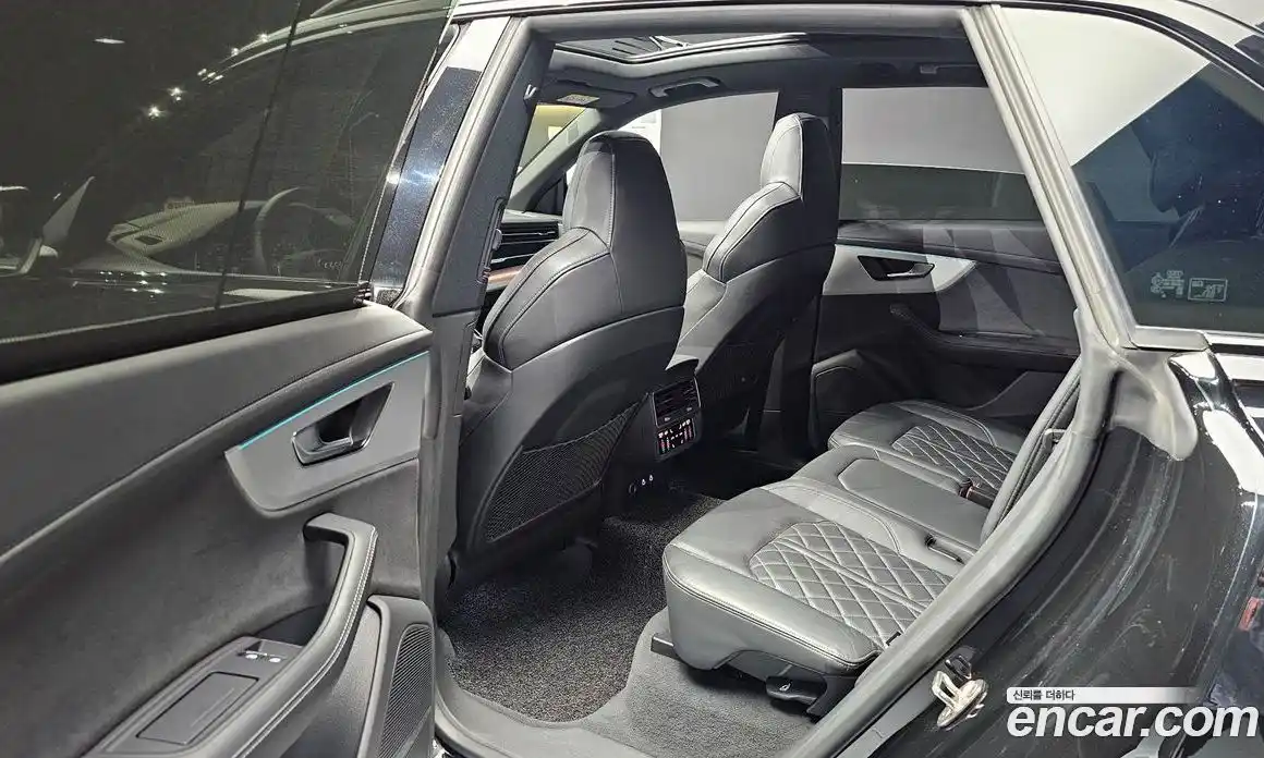 Audi Q8 2023 3.0 Автомат в Москве № 196025, фото 20