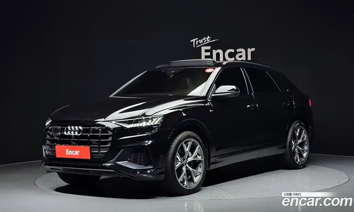 Audi Q8 2023 3.0 Автомат в Москве № 196025, фото 4