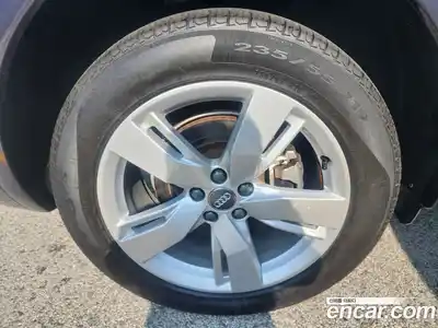 Audi Q5 2020 2.0 Автомат в Москве № 196784, миниатюра 5