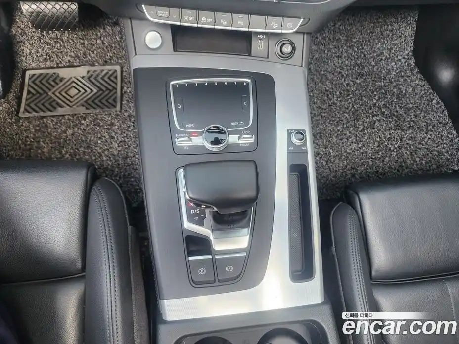 Audi Q5 2020 2.0 Автомат в Москве № 196784, фото 9