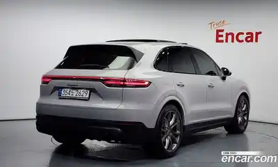 Porsche Cayenne 2023 3.0 Автомат в Москве № 197178, миниатюра 2