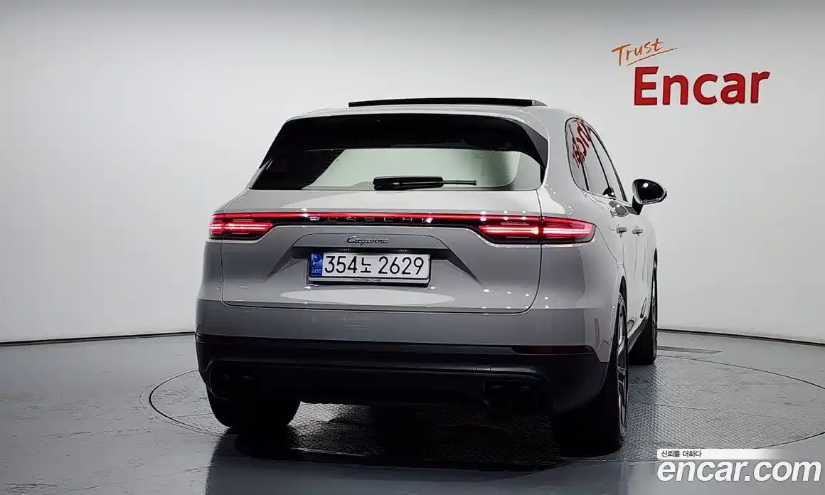 Porsche Cayenne 2023 3.0 Автомат в Москве № 197178, фото 4