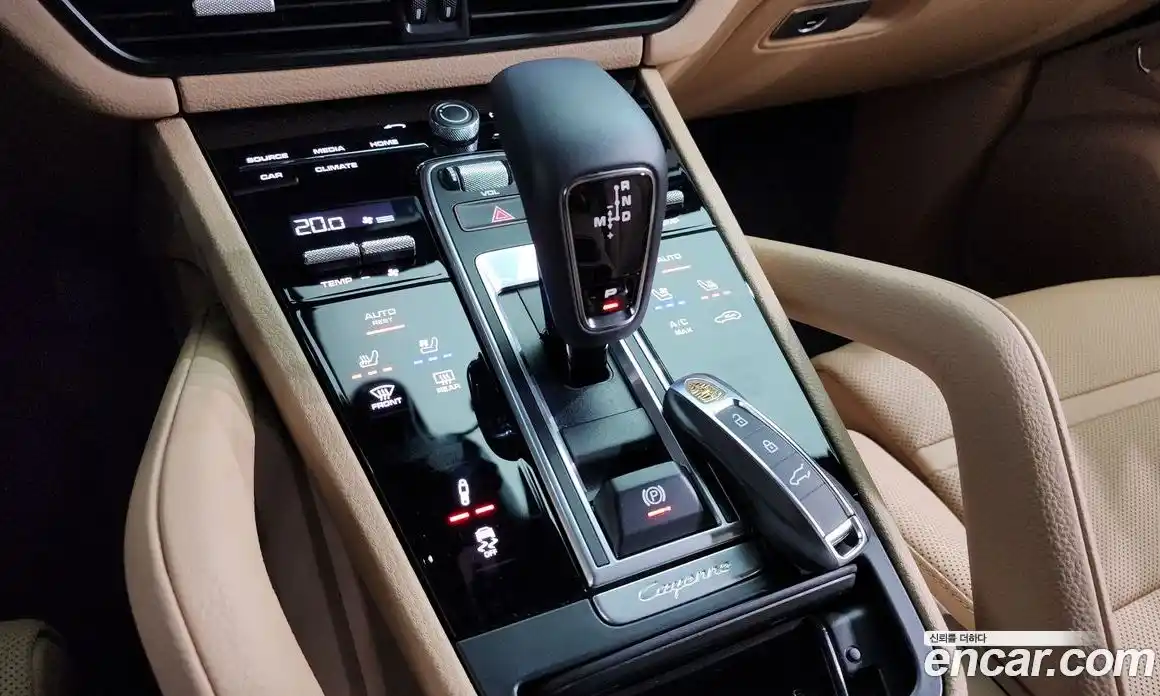 Porsche Cayenne 2023 3.0 Автомат в Москве № 197178, фото 9