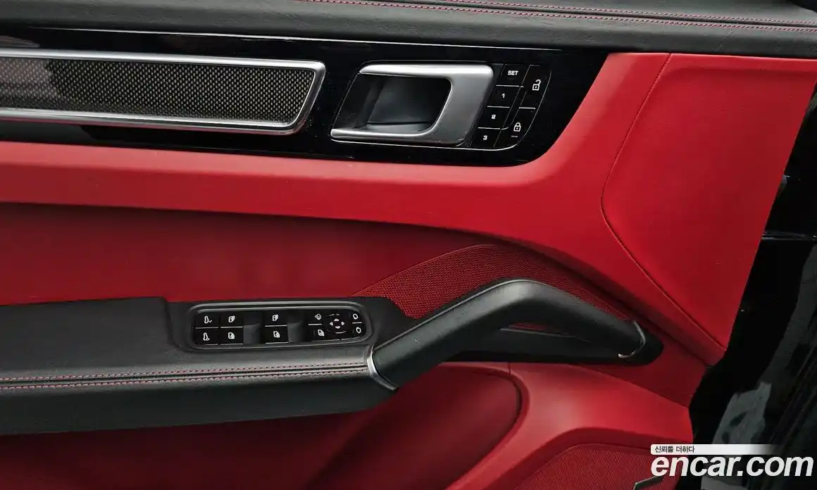 Porsche Cayenne 2020 3.0 Автомат в Москве № 197490, фото 17